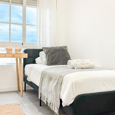 Sunlit & Fresh Apartment - Center By Rems مالقة المظهر الخارجي الصورة
